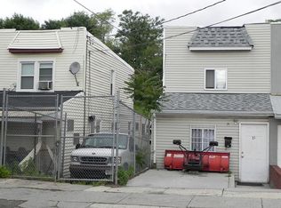 21 Preston Ct, Brooklyn, NY 11234