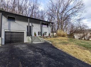 5721 Janet Dr, High Ridge, MO 63049