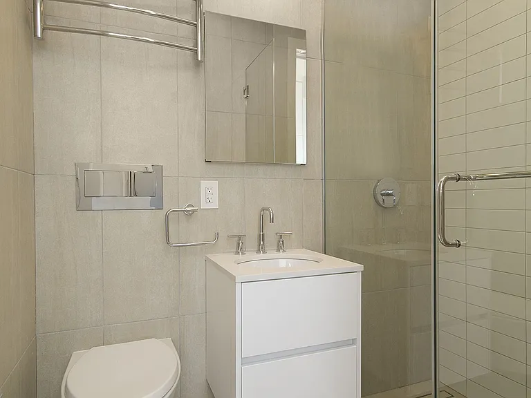 26 Prince St #14 — Photo 4