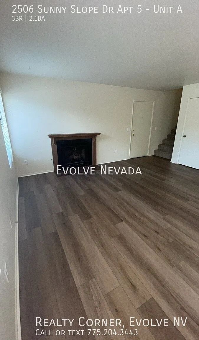 3 Bed, 2.5 Bath Cozy Condo in Sparks — Photo 3