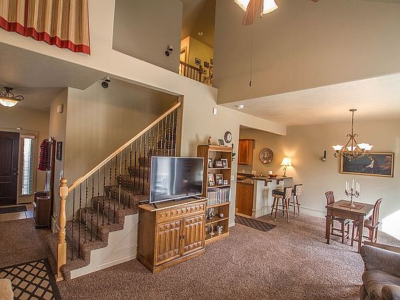 3rd image of 1539 W Eaglemann Ct