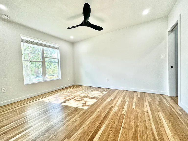 3300 Tom Green St #1 — Photo 16