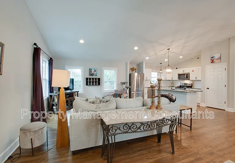 805 Rison Ave NE — Photo 21