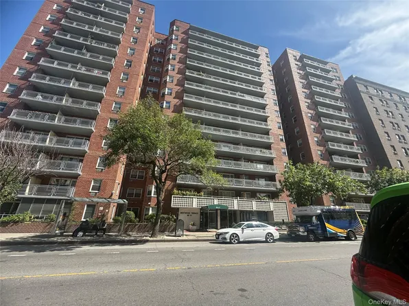 89-15 Parsons Boulevard #8C, Jamaica, NY 11432