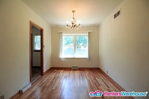 417 44th St — Photo 6