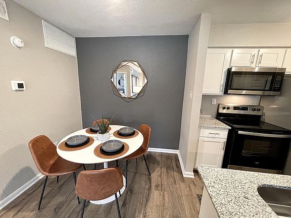 2nd image of 1520 Enclave Pkwy APT 1102