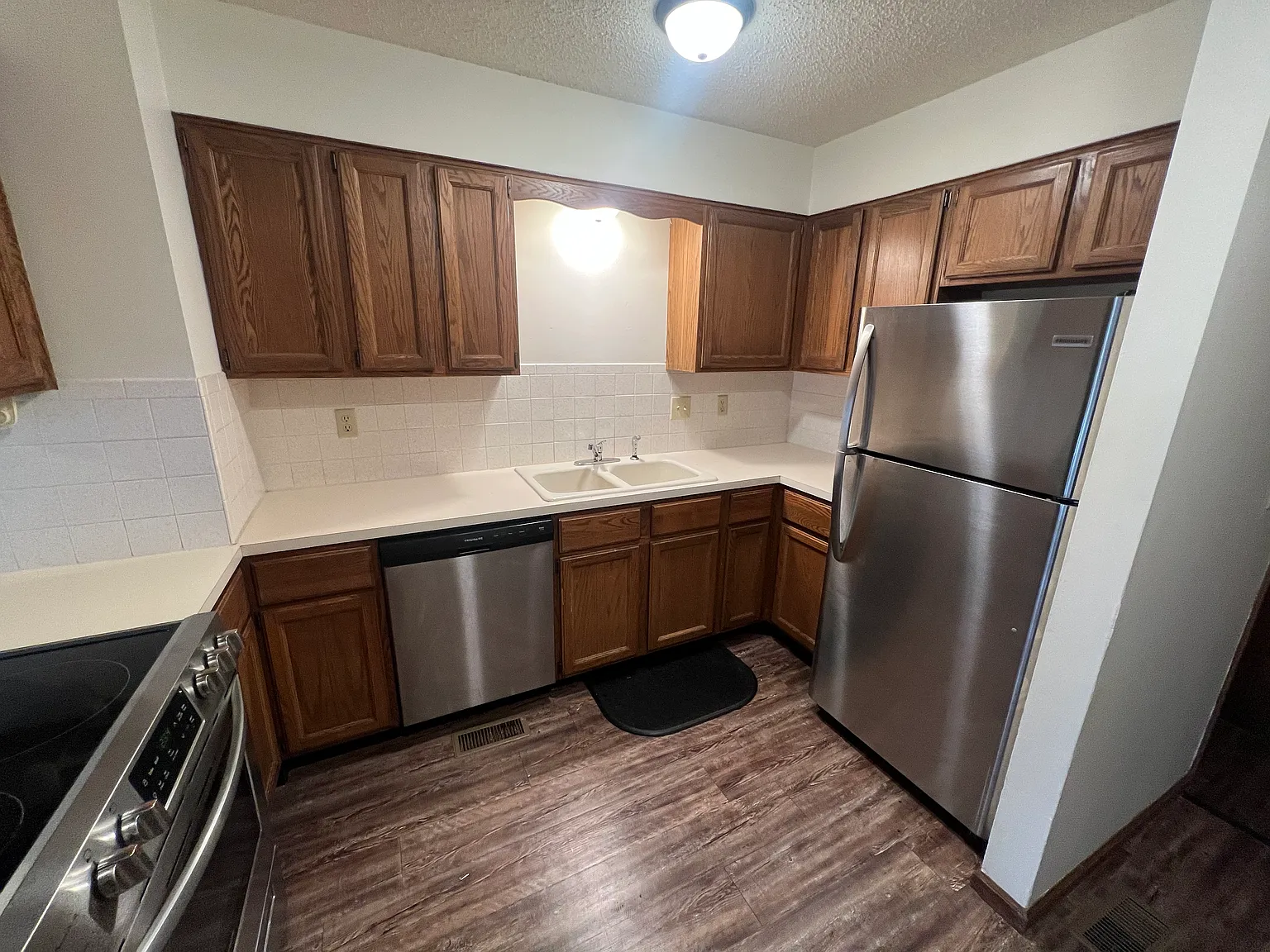 2 bed, 1.5 bath, 1500 sqft, $1,250 — Photo 3