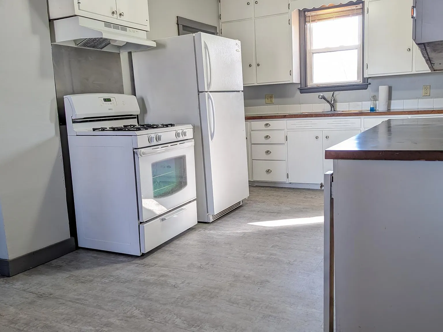 2 bed, 706 sqft, $1,795 — Photo 4