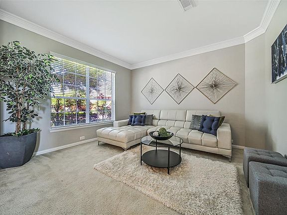3rd image of 16015 Portmanshire Ln