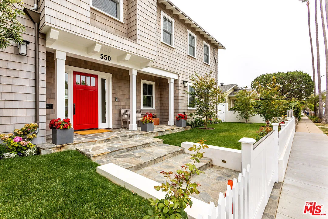5 bed, 6.5 bath, 7013 sqft, $35,000 — Photo 4