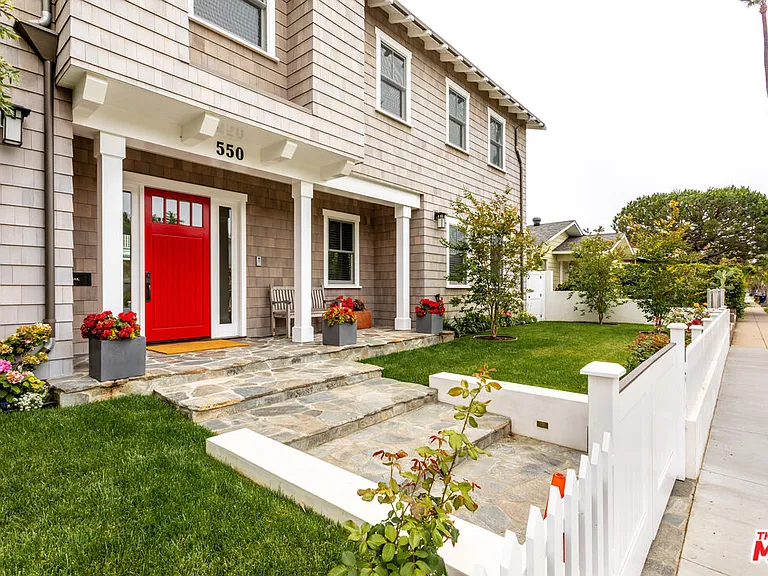 550 San Juan Ave — Photo 4