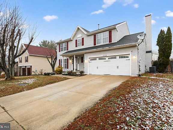 3rd image of 11102 Gunpowder Dr