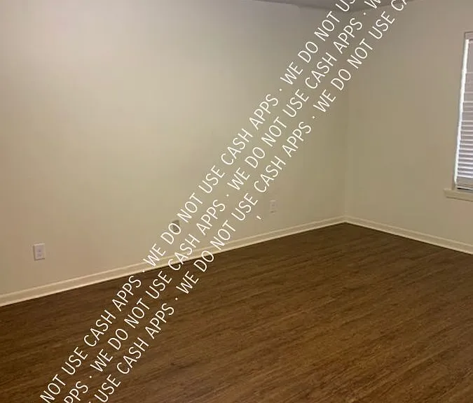 420 Moody St — Photo 9