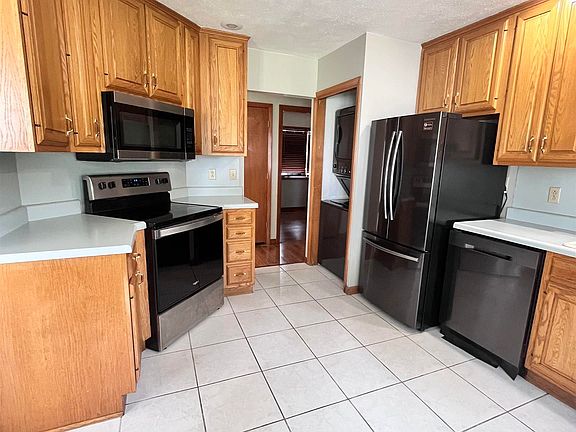 5th image of 1525 Belvedere Dr
