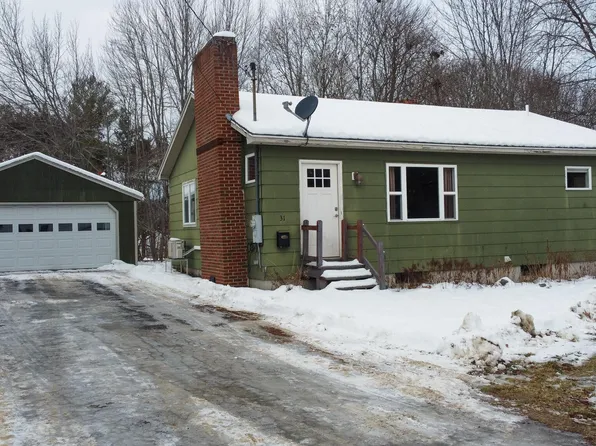 31 Edwards Street, Lincoln, ME 04457