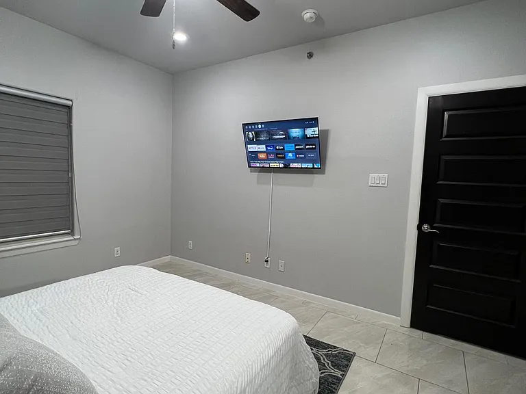1208 E Camellia Ave #4 — Photo 7