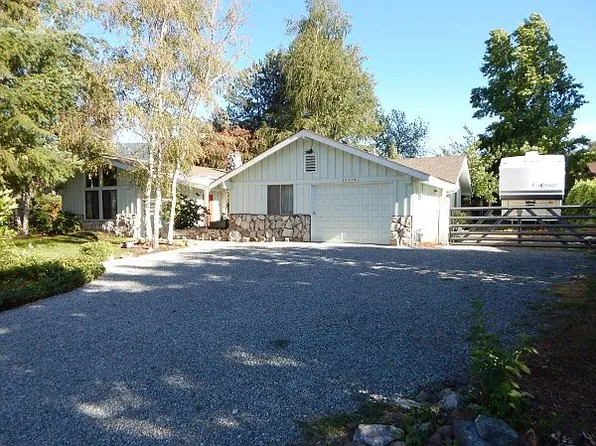 1151 Grandview Ave, Grants Pass, OR 97527