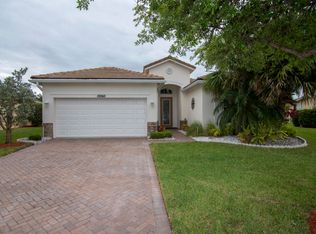 10060 SW Cardigan Cir, Port Saint Lucie, FL 34987