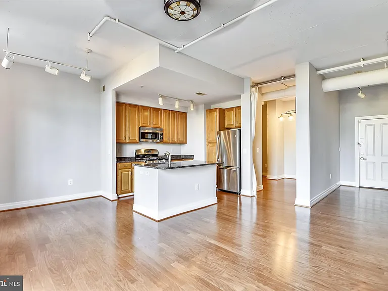 4480 Market Commons Dr #305 — Photo 4