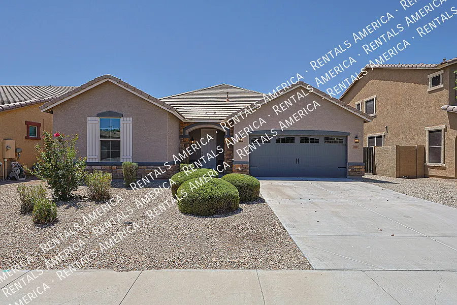 Beautiful 3bed 2 bath single level home-Landscape included! — Photo 2
