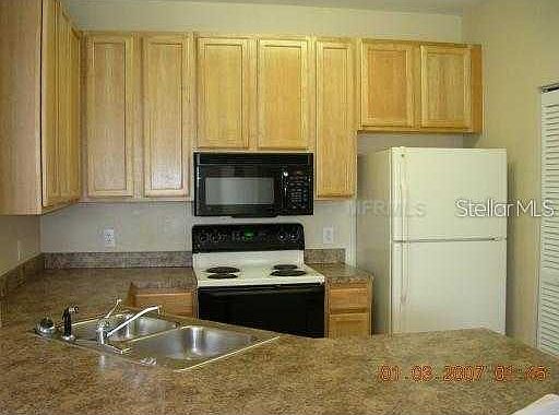 3rd image of 10025 Courtney Palms Blvd APT 203