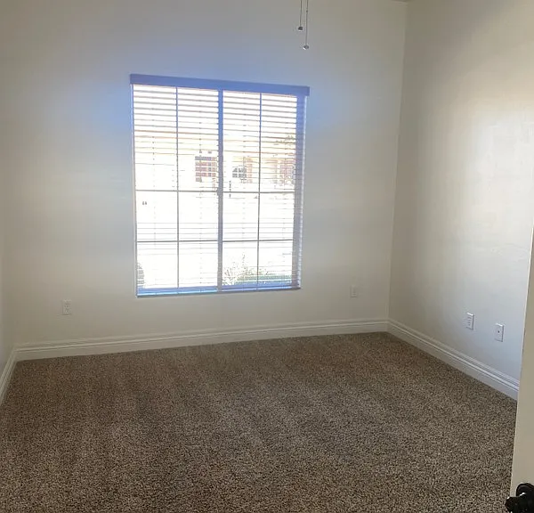 2416 E 2860 S — Photo 11