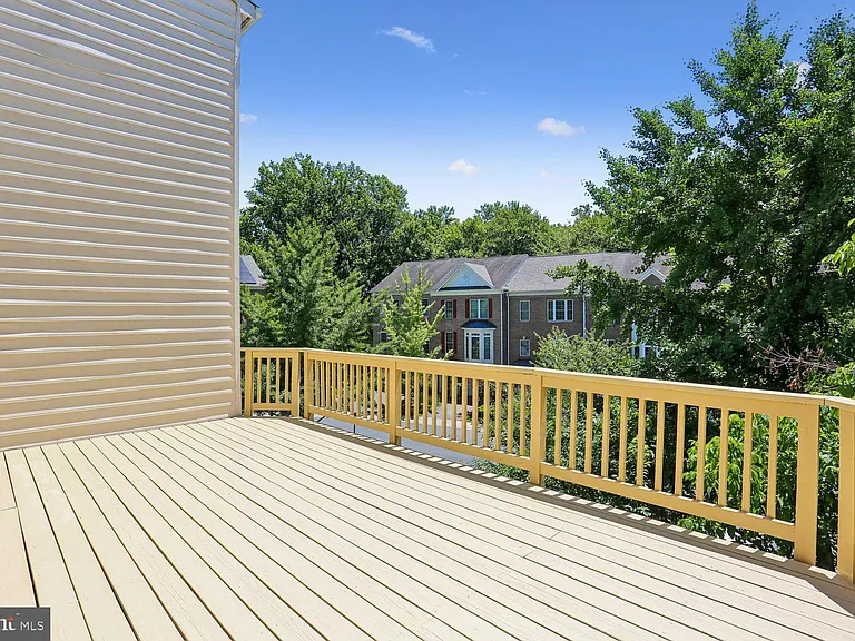 46 Waddington Ln — Photo 24