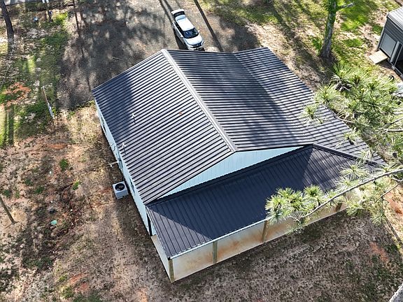 3rd image of 124 Pine Thicket Rd