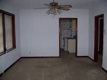 3rd image of 3958 Kingsland Ct