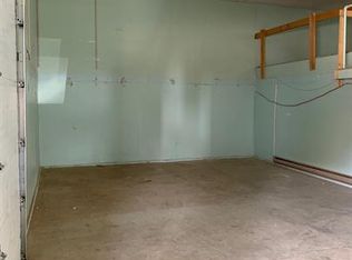 72 Wyandotte St, Evansdale, IA 50707