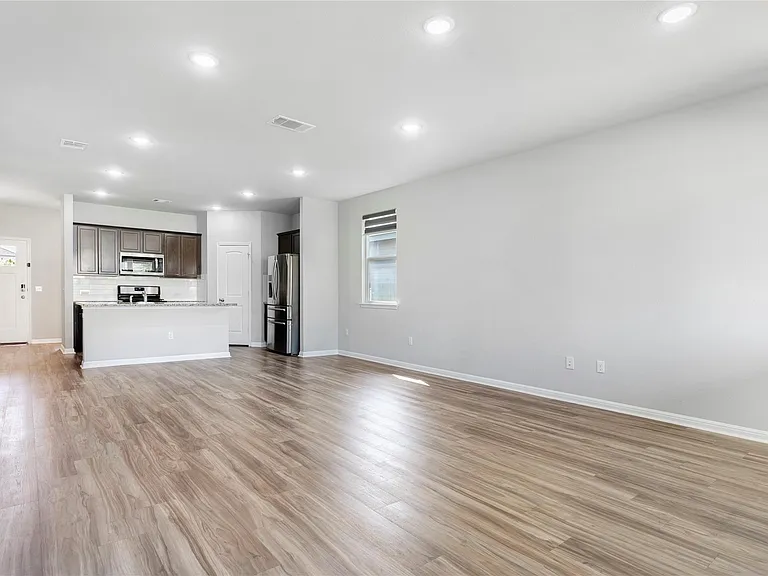 365 Empress Tree Dr — Photo 6