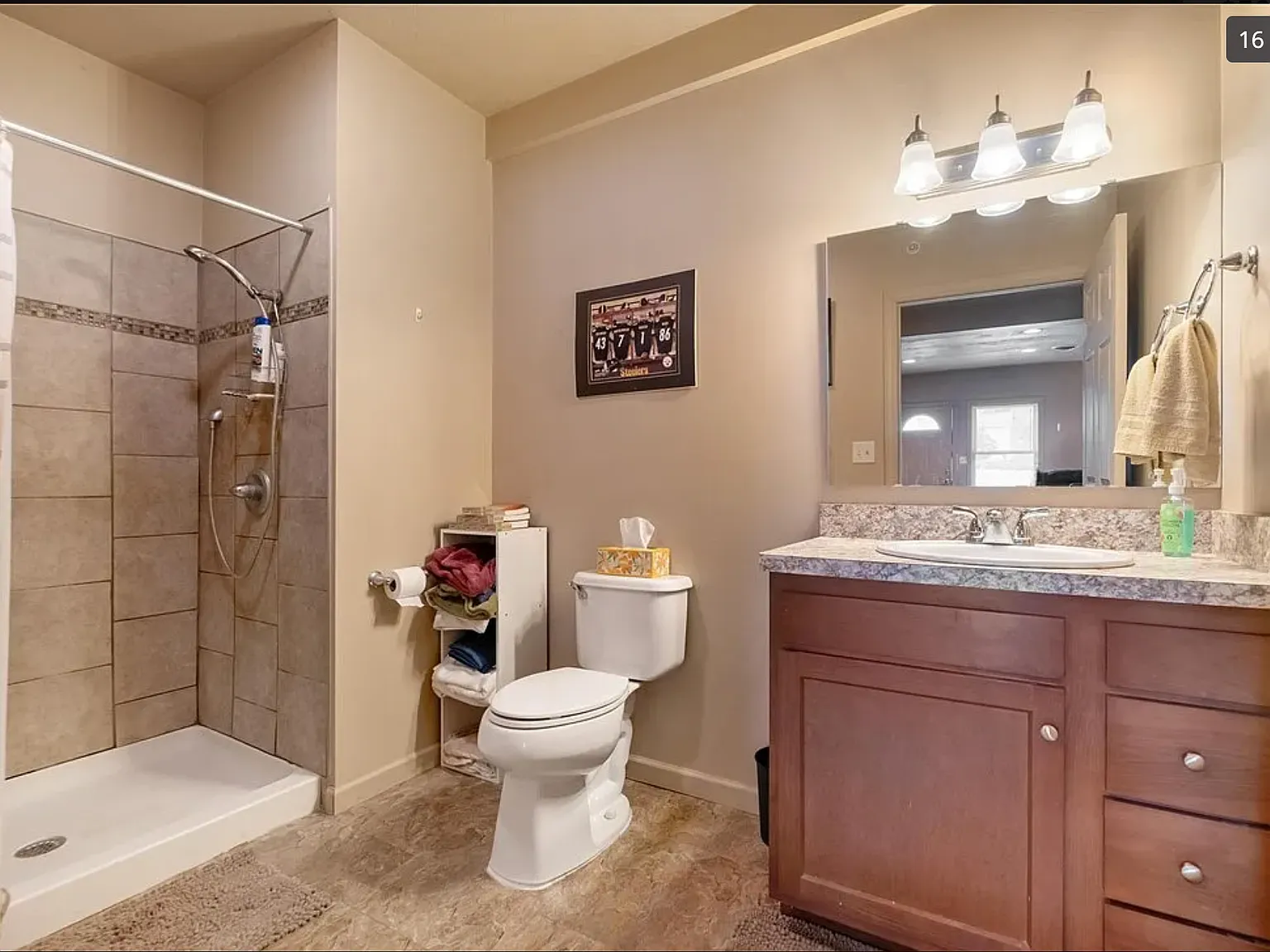 2 bed, 1300 sqft, $950 — Photo 4