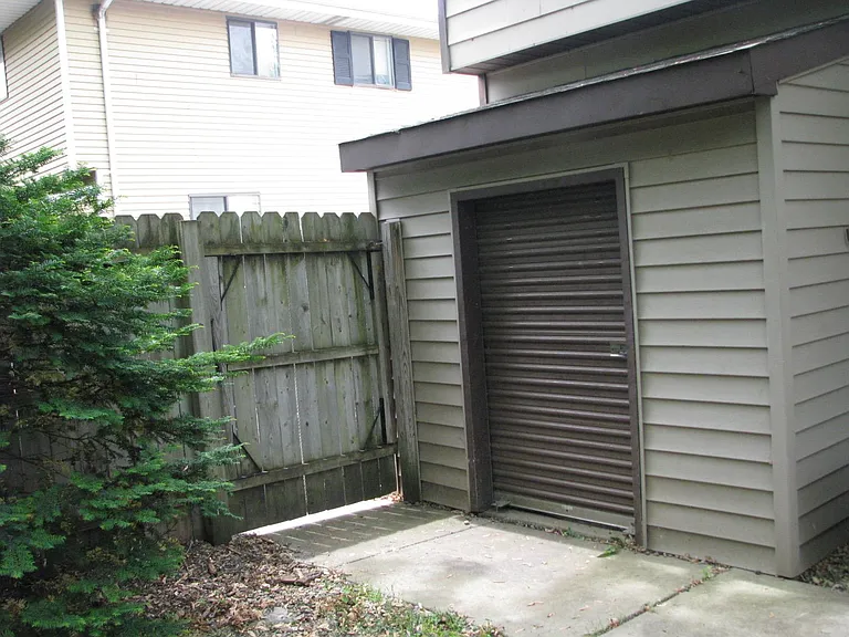 3623 Clairmont St — Photo 3