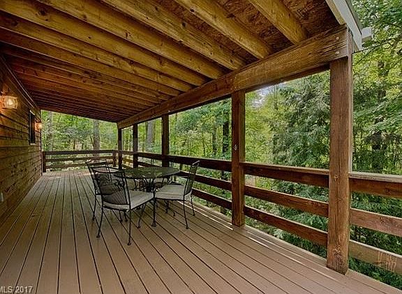 3rd image of 17 Faren Ln
