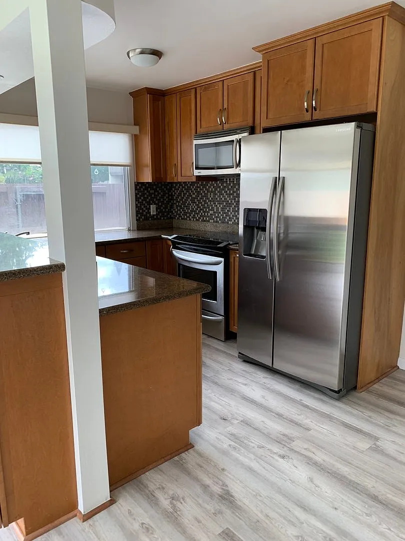 Mililani Fairway Villages 3 bed, 2.5 bath 2 parking — Photo 3