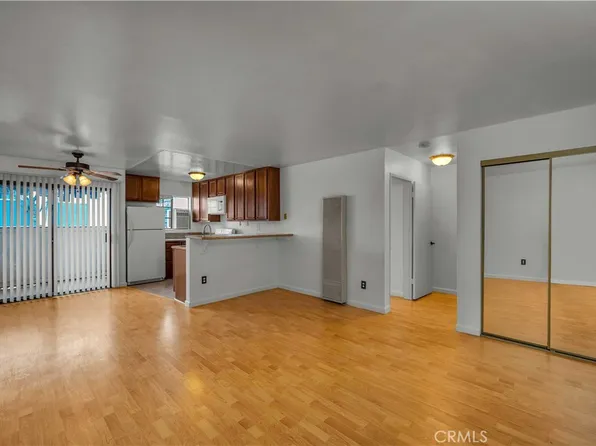 18530 Hatteras St Unit 109, Tarzana, CA 91356