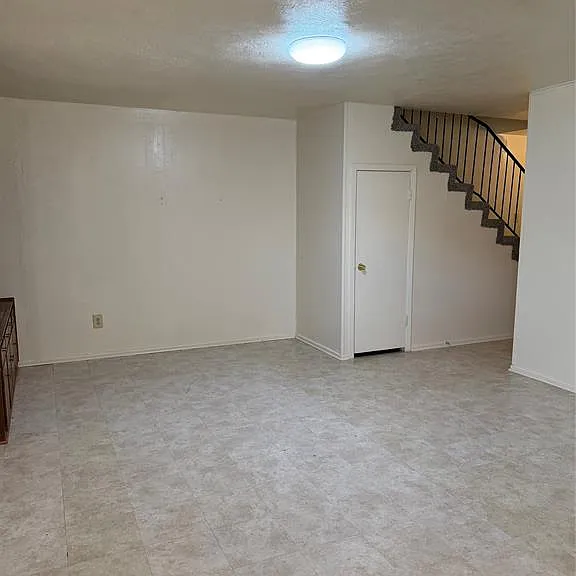 3002 Stanford St #B — Photo 3
