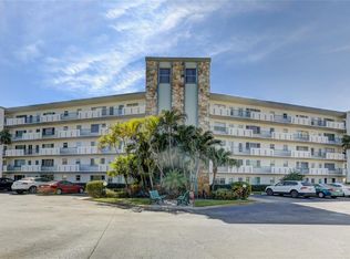 4440 Ironwood Cir APT 106D, Bradenton, FL 34209