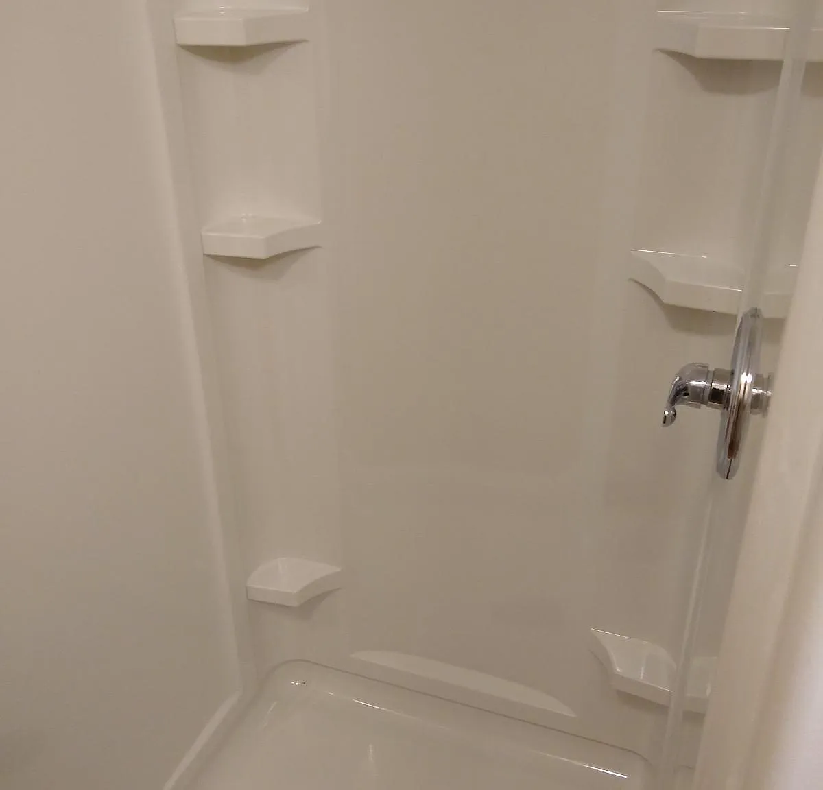 1 bed, 480 sqft, $895 — Photo 3