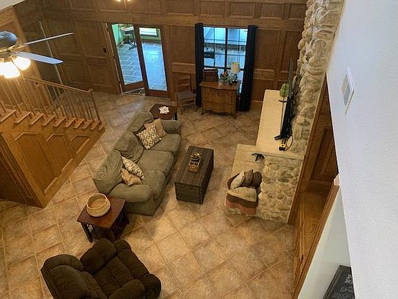 4th image of 10028 Laura Dr