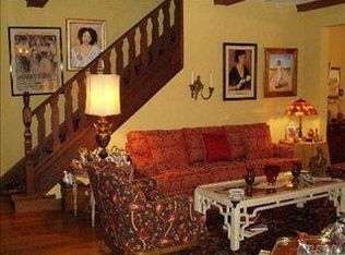 14 Howland Rd, East Rockaway, NY 11518