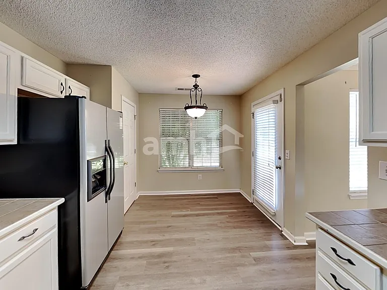 3150 Peartree Dr NW — Photo 4
