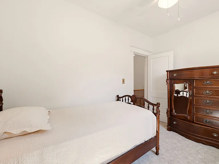 5168 Fulton St NW — Photo 17