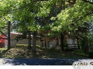 1871 Golf Ridge Dr S, Bloomfield Hills, MI 48302