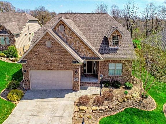 2nd image of 7470 Drury Ln