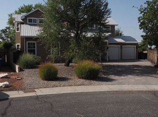1528 Phoenix Ave NW, Albuquerque, NM 87107