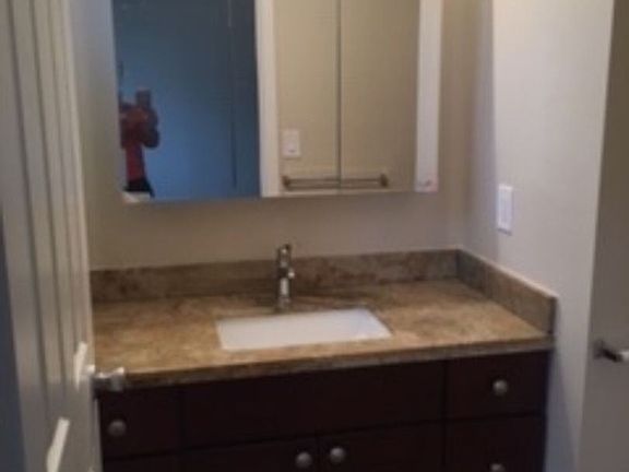 3rd image of 2158 Abbey Ln