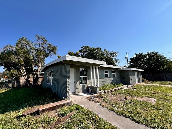 3rd image of 3801 Lamont St
