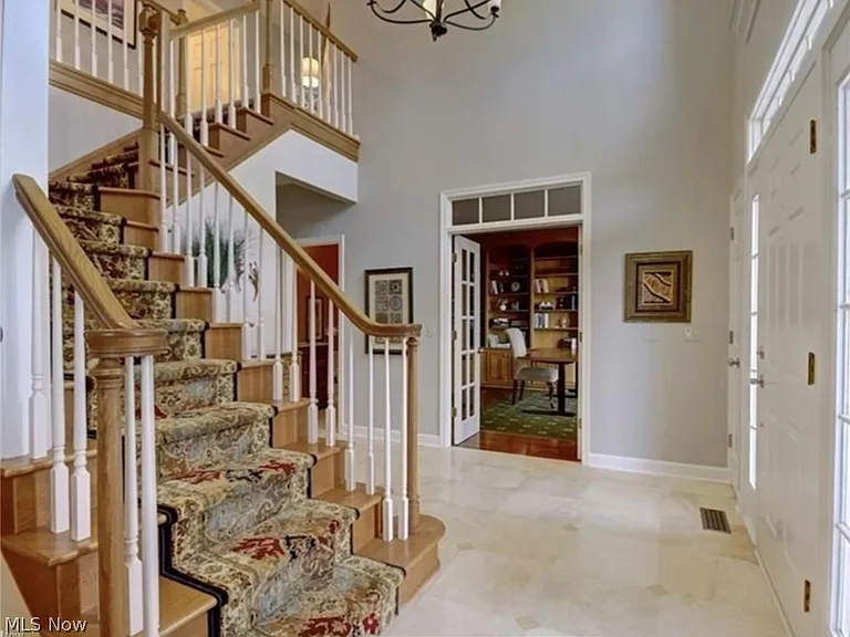 29240 Regency Cir — Photo 2