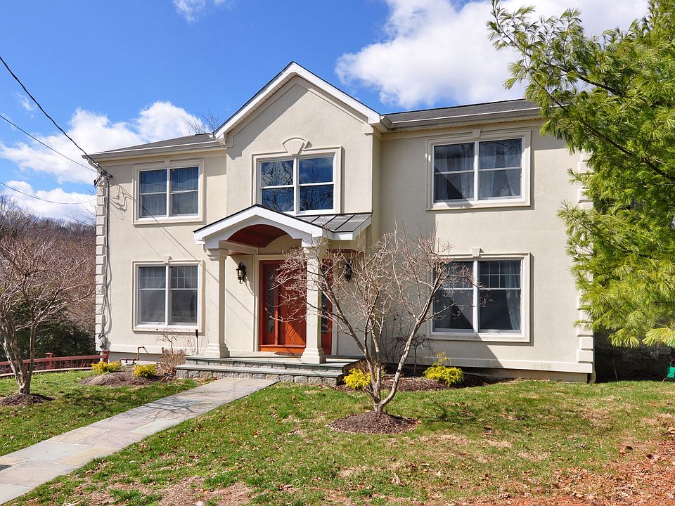 1st image of 11 Eiler Ln